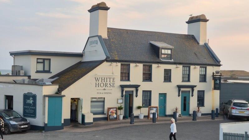 Best Sports Bars in St Saviour - White Horse