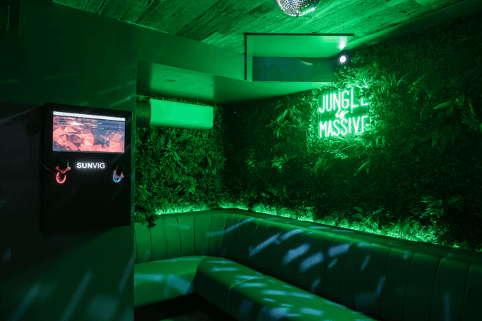 Best Sports Bars in LONDON - The Star by Liverpool Street