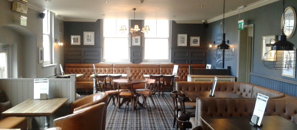 Les Meilleurs Bars à St Albans - The Crown (St Albans)