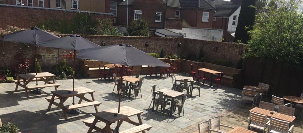 Les Meilleurs Bars à St Albans - The Crown (St Albans)