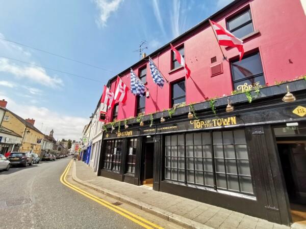 Best Sports Bars in Omagh - Top Of The Town
