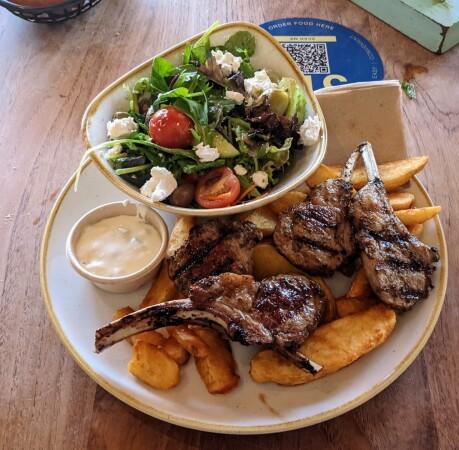 Best Sports Bars in Freshwater - Harbord Diggers