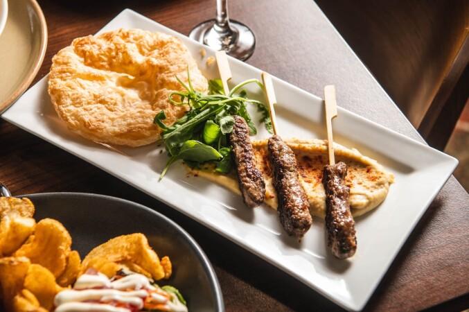 Best Sports Bars in Wamberal - Breakers Country Club