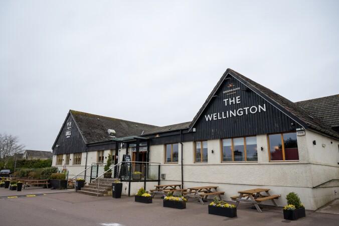 Best Sports Bars in Aberdeen - Wellington Hotel (Nigg)