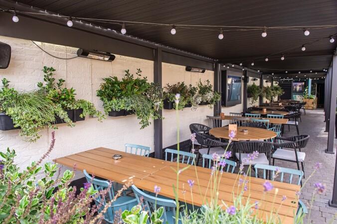 Beste Sportsbars in Brentwood - Swan (Brentwood)