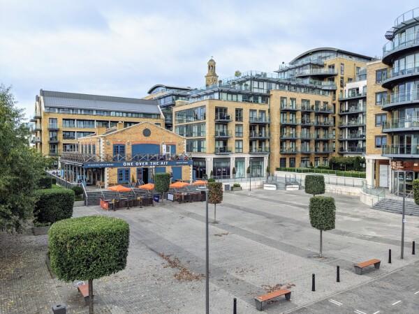 Best Sports Bars in London - One Over The Ait