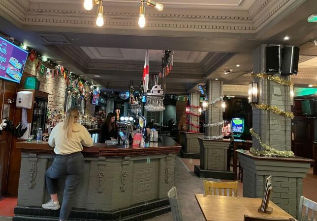 Best Sports Bars in Chester - Off The Wall Chester