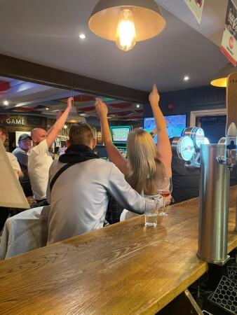 Best Sports Bars in Huddersfield - Fenay Bridge (Fenay Bridge)