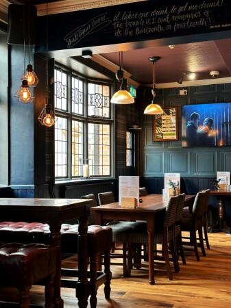 Best Sports Bars in Bedford - George & Dragon (Bedford)