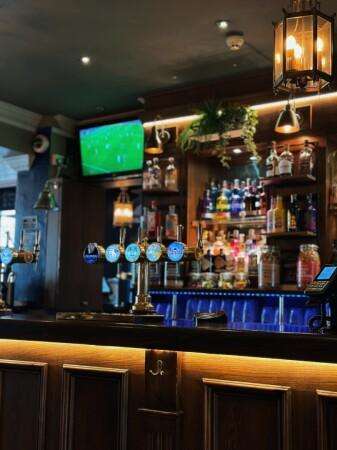 Best Sports Bars in Bedford - George & Dragon (Bedford)