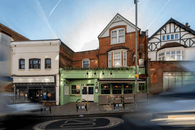 Best Sports Bars in London - Old Fields (Southfields)