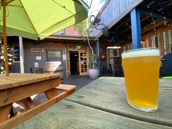 Best Sports Bars in Erskineville - Erskineville Hotel