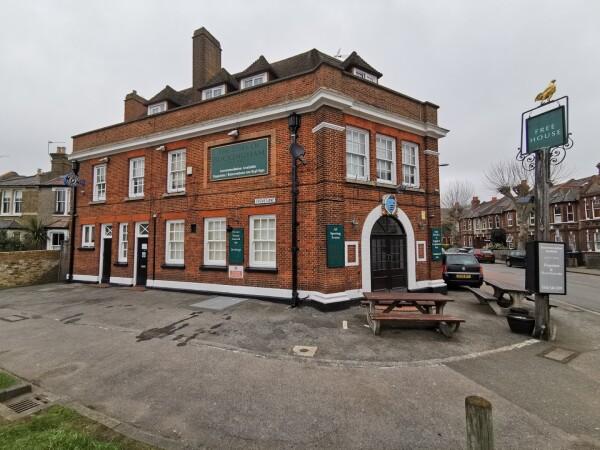 Best Sports Bars in Kingston Upon Thames - Duke Of Buckingham
