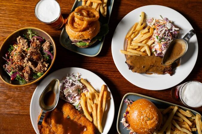 Best Sports Bars in Abbotsford - Carlton Brewhouse