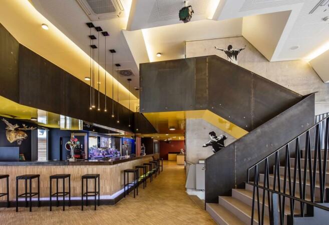 Beste Sportsbars in Hamburg - Generator Hostel Hamburg GmbH