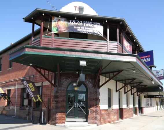 Best Sports Bars in Hindmarsh - Hope Inn