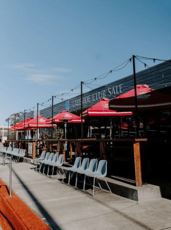 Best Sports Bars in Sale - Lakeside Club Sale