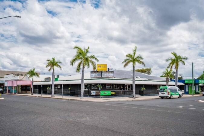 Best Sports Bars in Clermont - Grand Hotel Motel