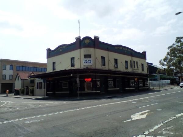 Best Sports Bars in Parramatta - Royal Oak Hotel