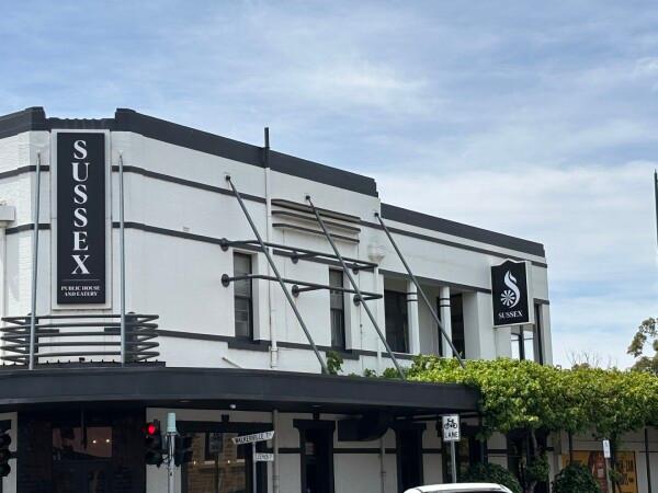 Best Sports Bars in Walkerville - Sussex Hotel