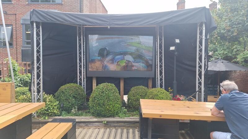 Best Sports Bars in Wokingham - Broad Street Tavern