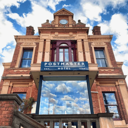 Best Sports Bars in Kew - The Postmaster Hotel