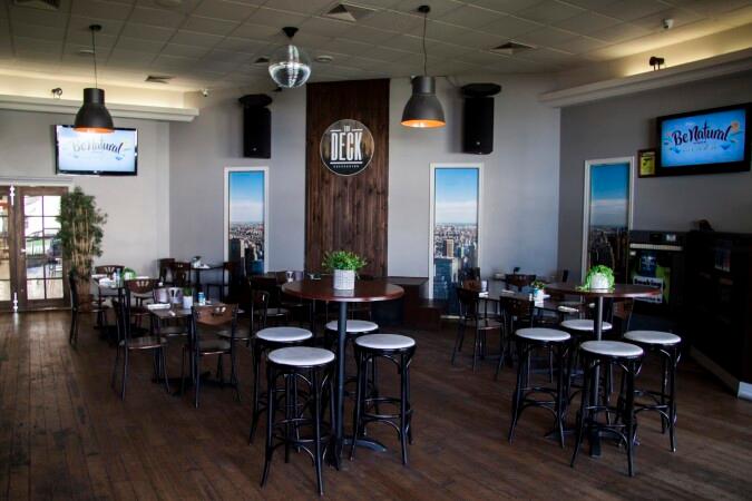 Best Sports Bars in Shepparton - The Deck Shepparton