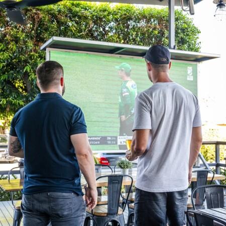 Best Sports Bars in Redbank - Commercial Hotel Redbank