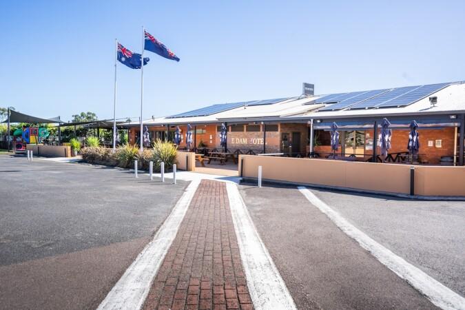 Best Sports Bars in Wyong North - Dam Hotel Motel
