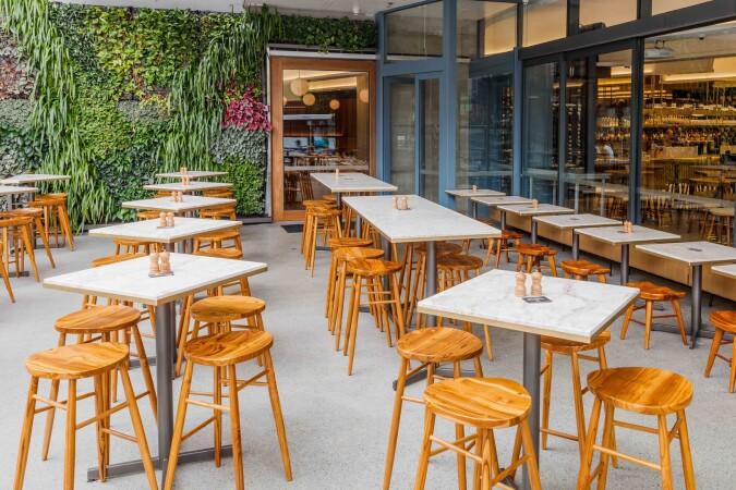 Best Sports Bars in West End - Pig ’N’ Whistle West End