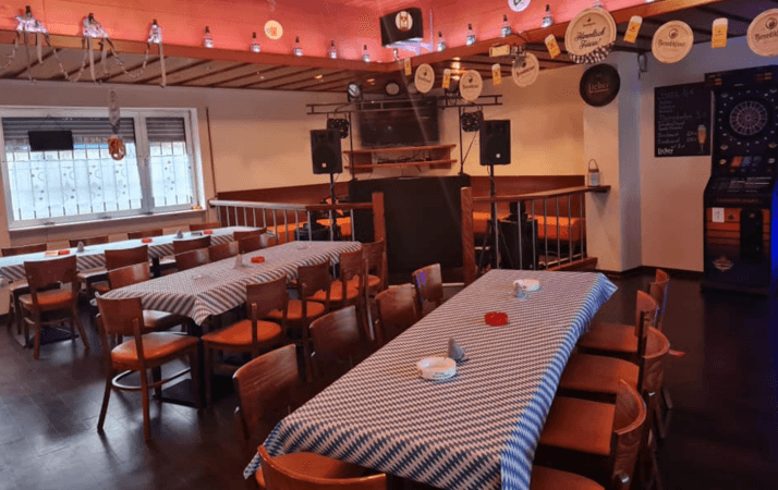 Beste Sportsbars in Nidderau - S.V. Victoria 1910 Heldenbergen e.V / Zur Halbzeit - Sportsbar