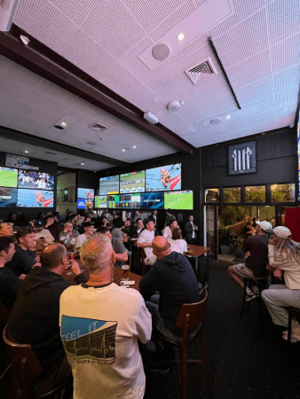 Best Sports Bars in Cooks Hill - Commonwealth Hotel Newcastle