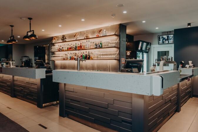 Best Sports Bars in Dubbo - Commercial Hotel Dubbo