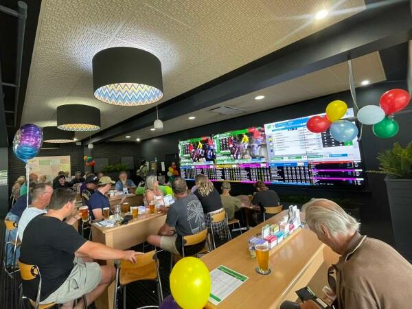 Best Sports Bars in South Tamworth - Southgate Inn