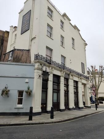 Best Sports Bars in London - Prince Alfred