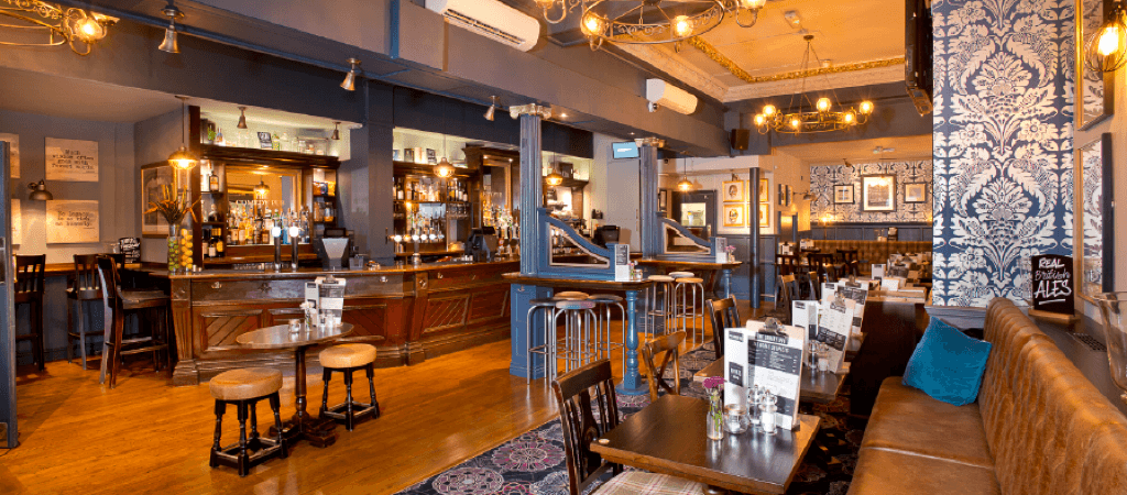 Best Sports Bars in Westminster - Coach House Piccadilly