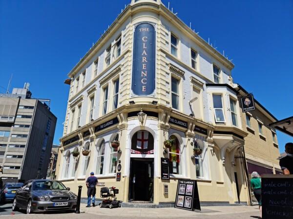 Best Sports Bars in Hastings - Clarence Hastings