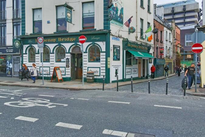 Best Sports Bars in Dublin 2 - Ha'Penny Bridge Inn