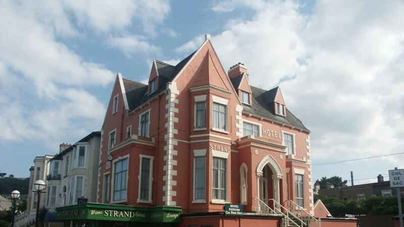 Best Sports Bars in Bray - The Strand Hotel
