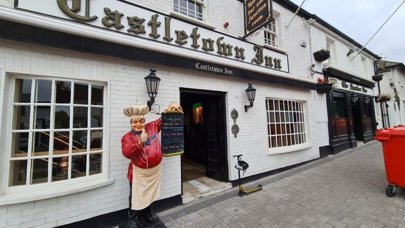 Best Sports Bars in Celbridge - Castletown Inn