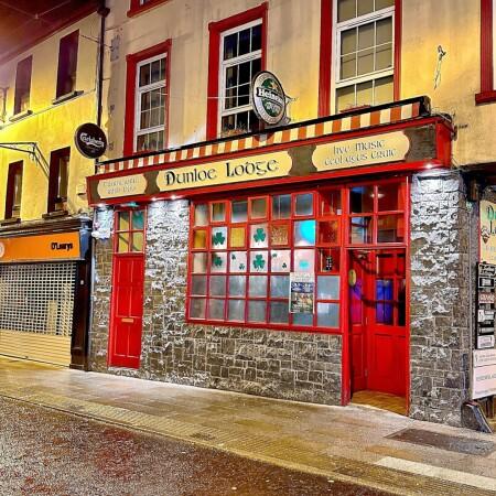 Best Sports Bars in Killarney - Dunloe Lodge