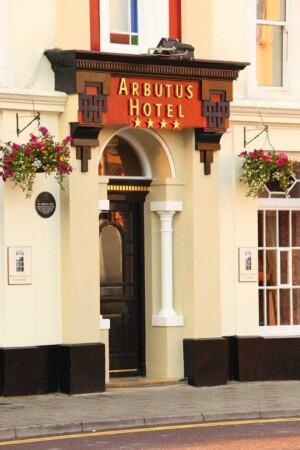 Best Sports Bars in Killarney - Arbutus Hotel