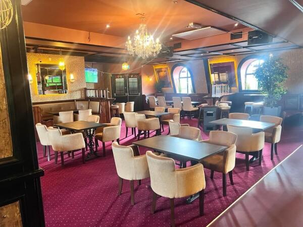 Best Sports Bars in Blanchardstown - Leonards Pub