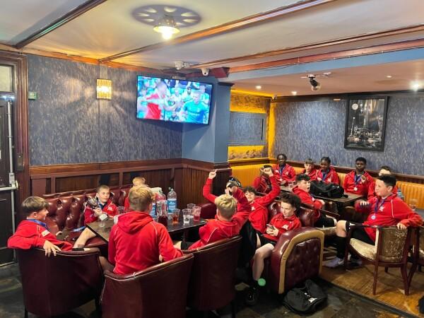 Best Sports Bars in Blanchardstown - Leonards Pub