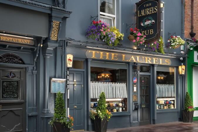 Best Sports Bars in Killarney - The Laurels