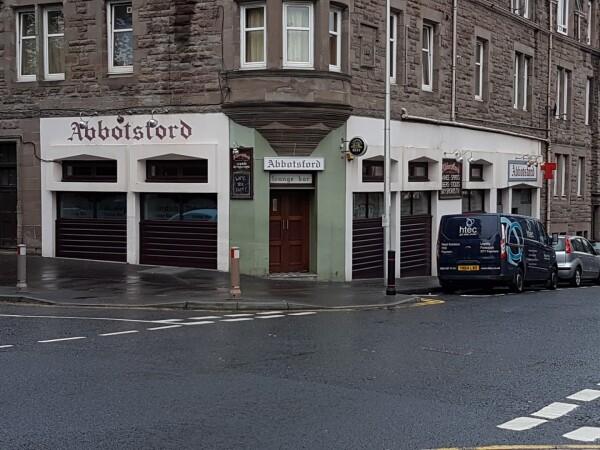 Best Sports Bars in Perth - Abbotsford Lounge Bar