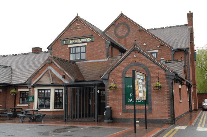 Best Sports Bars in Wolverhampton - The Nickelodeon (Wednesfield)