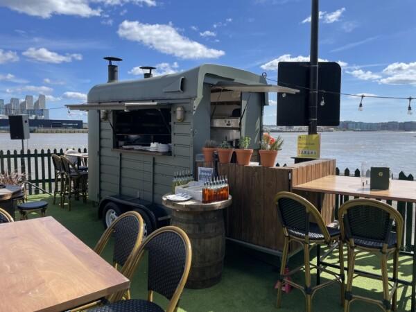 Best Sports Bars in London - Gun E14