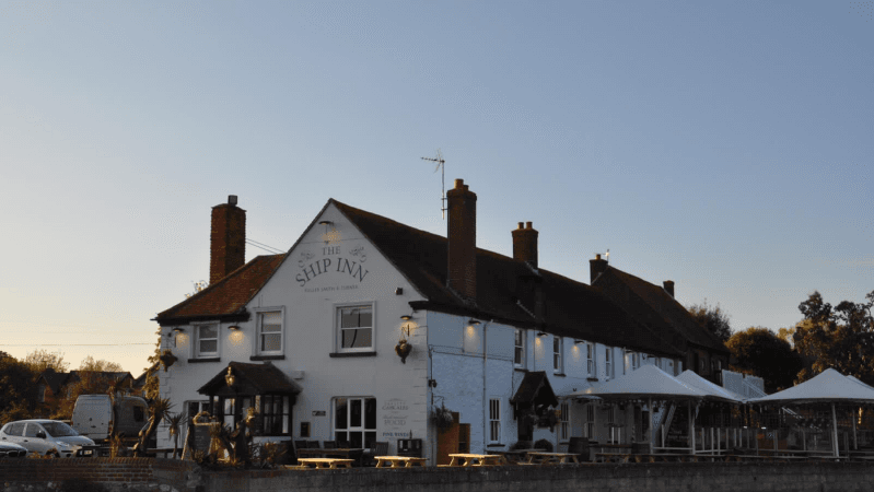Best Sports Bars in Havant - Ship Langstone