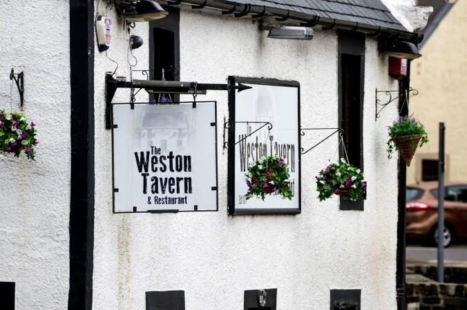 Best Sports Bars in Kilmaurs - Weston Tavern